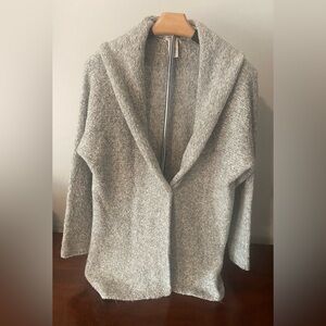 Eddie Bauer Cozy Gray Women's L/XL Knit Sweater